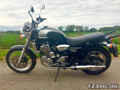 Triumph Thunderbird Tour