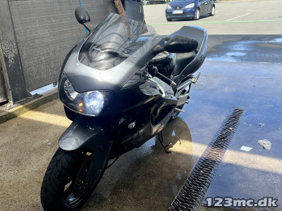 Yamaha YZF 1000 R Thunderrace