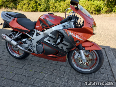 Honda CBR 900 RR