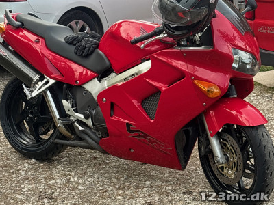 Honda VFR 800 F