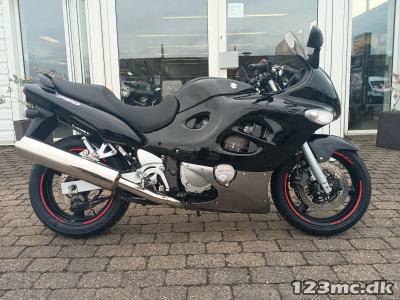 Suzuki GSX 750 F