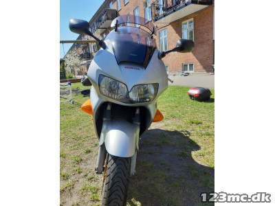 Honda VFR 800 F Tour