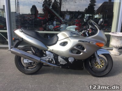 Suzuki GSX 750 F