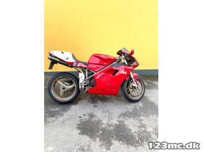 Ducati 748