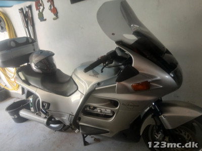 Honda ST 1100 Pan European 74