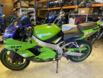 2000 Kawasaki ZX9R
