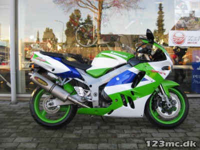 Kawasaki ZX9R