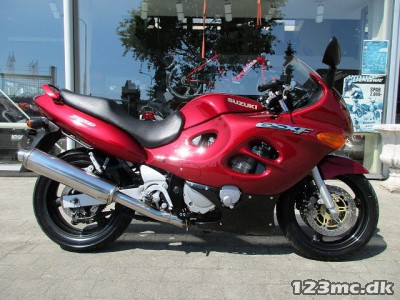 Suzuki GSX 750 F