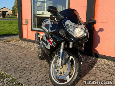 Suzuki GSXR 750