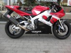 Yamaha YZF R1
