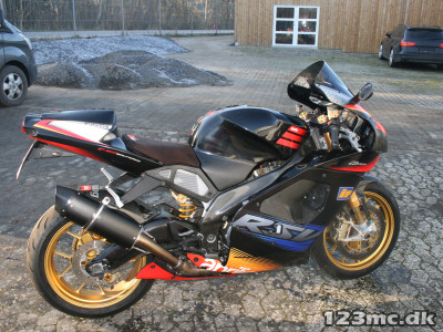 Aprilia RSV 1000 R