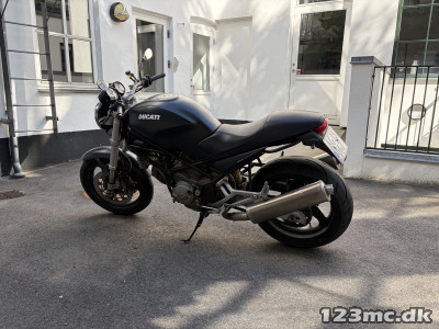 Ducati Monster 900 900ie