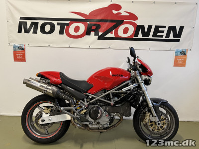 Ducati Monster 916 S4