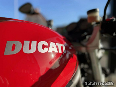 Ducati Monster 916 S4 Ducati Monster 916 S4