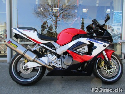 Honda CBR 900 RR