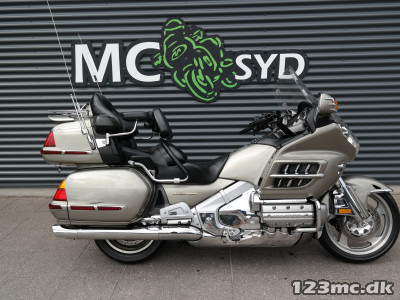 Honda GL 1800 Gold Wing MC-SYD       BYTTER GERNE