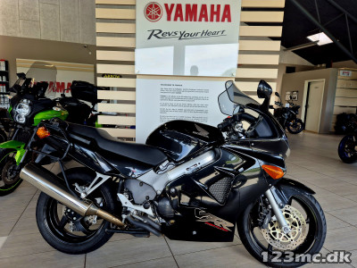 Honda VFR 800 F Honda VFR 800 F