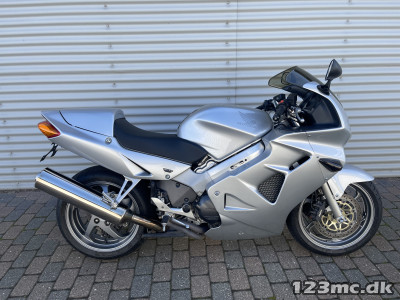 Honda VFR 800 F HMC Motorcykler. Vi bytter gerne.