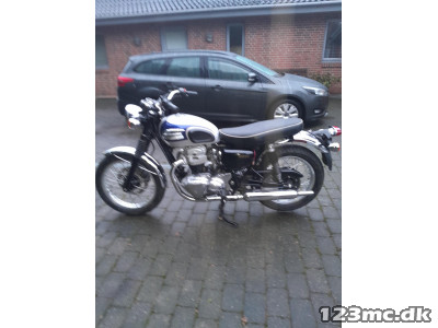 Kawasaki W 650