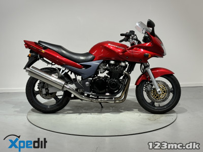 Kawasaki ZR-7 S