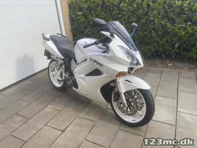 Honda VFR 800 F