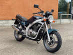 2002 Suzuki GS 500 E
