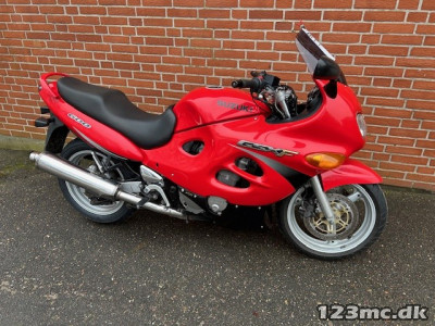 Suzuki GSX 600 F Suzuki GSX 600 F