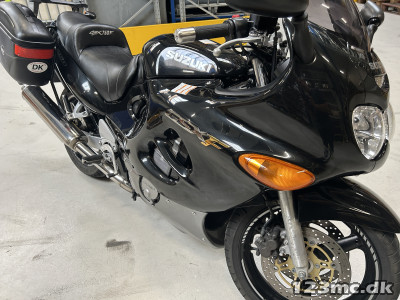 Suzuki GSX 750 F