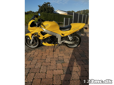 Triumph Sprint RS 955i