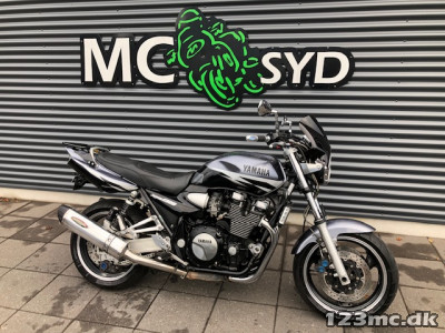 Yamaha XJR 1300 MC-SYD       BYTTER GERNE