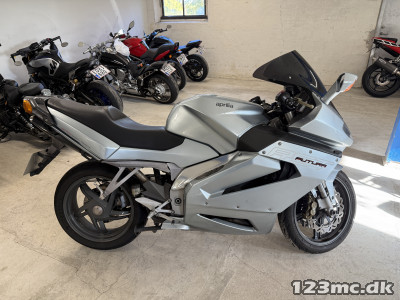 Aprilia RST 1000 Futura