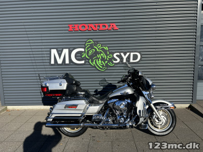 Harley-Davidson FLHTCUI Electra Glide Ultra Classic