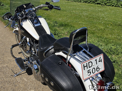 Harley-Davidson FLSTNI Softail Deluxe