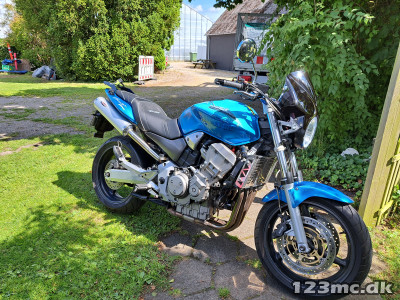 Honda CB 900 F Hornet