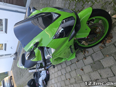 Kawasaki ZX12R