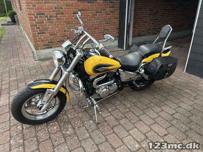 Suzuki VZ 800 Marauder Suzuki VZ 800 Marauder