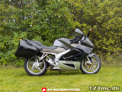 Aprilia RST 1000 Futura