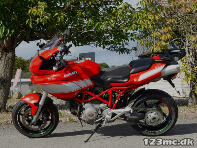 Ducati Multistrada 1000 DS