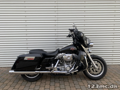 Harley-Davidson FLHTCI Electra Glide Classic HMC Motorcykler. Vi bytter gerne.