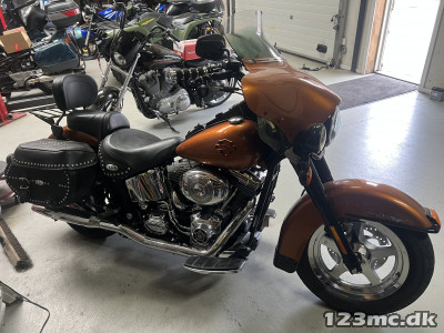 Harley-Davidson FLSTN Softail Deluxe