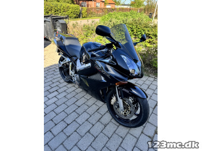 Honda VFR 800 F ABS Honda VFR 800 F ABS