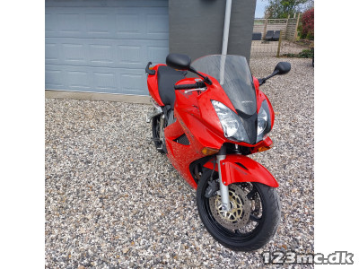 Honda VFR 800 F