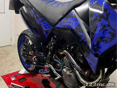 KTM 640 LC4 Supermoto