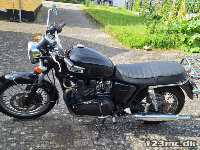 Triumph Bonneville 790