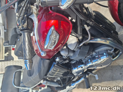 Triumph Bonneville 790