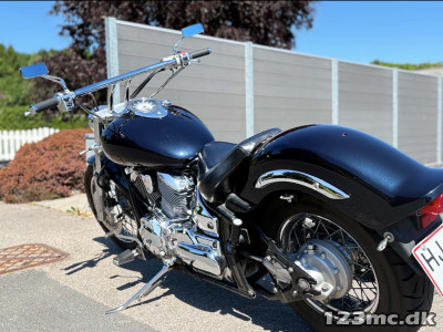 Yamaha XVS 1100 Drag Star