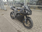 2004 Yamaha YZF R1