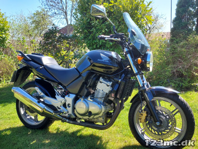 Honda CBF 500