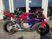 Honda CBR 1000 RR Fireblade