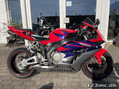 Honda CBR 1000 RR Fireblade